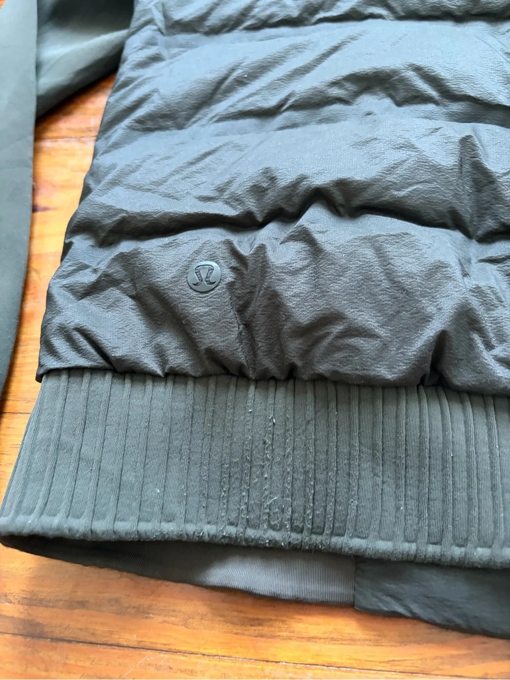 Lululemon‎ Women’s size 4 Down & Around Bomber Reversible Bomber Jacket Green